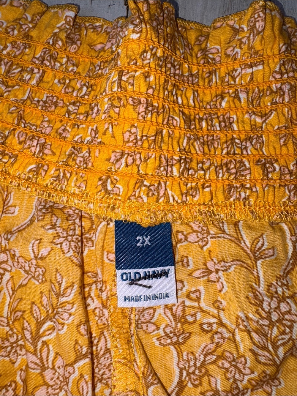 Old Navy Yellow Floral High-Waist Women's Shorts Size 2X - Picture 2 of 9